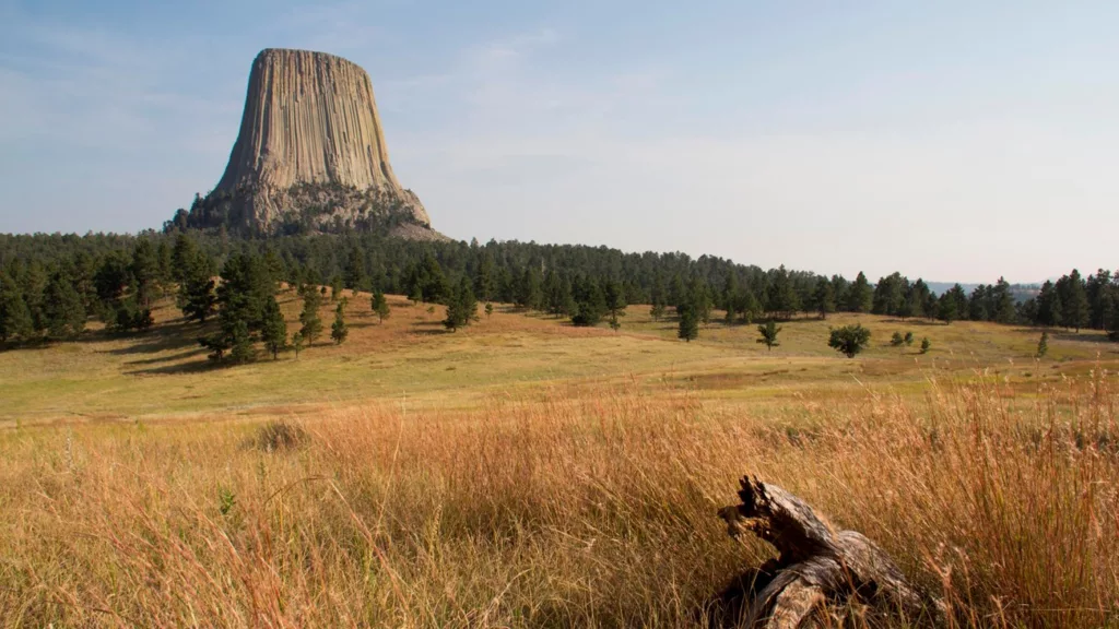 Joyner-Ridge-Trail-at-Devils-Tower-National-Monument.